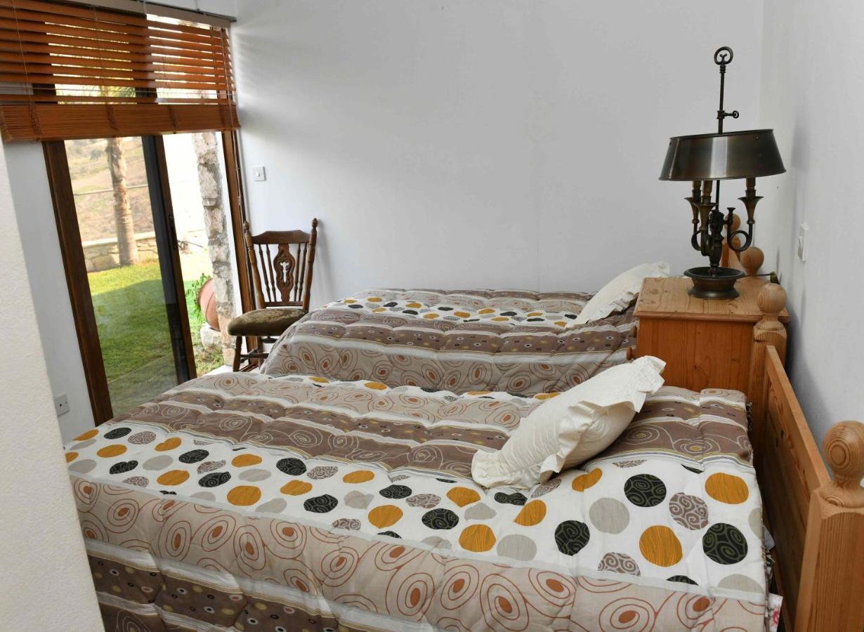 Lasa Black Rock Villa Pafos Exterior foto
