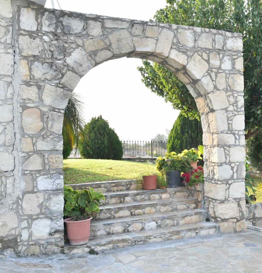 Lasa Black Rock Villa Pafos Exterior foto