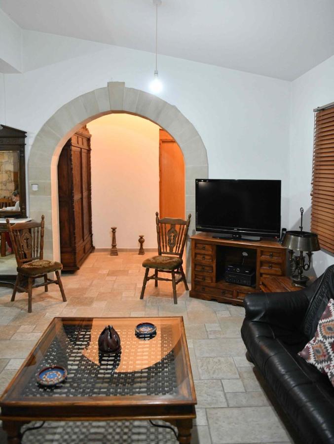 Lasa Black Rock Villa Pafos Exterior foto
