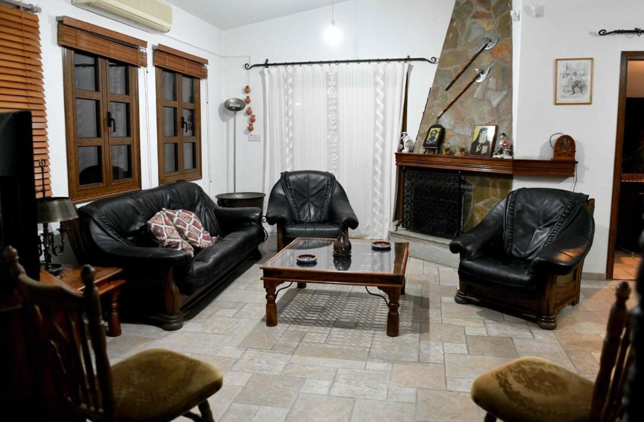 Lasa Black Rock Villa Pafos Exterior foto
